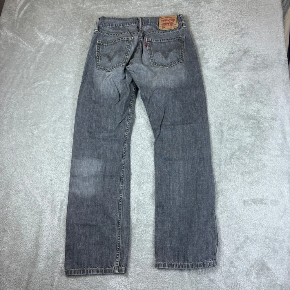Levi's Jeans Mens 31x32 (Fits 30x31) 514 Slim Straight Gray Faded Denim